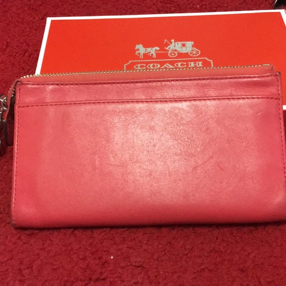 Coach Wrislet Wallet - Picture 4 of 8